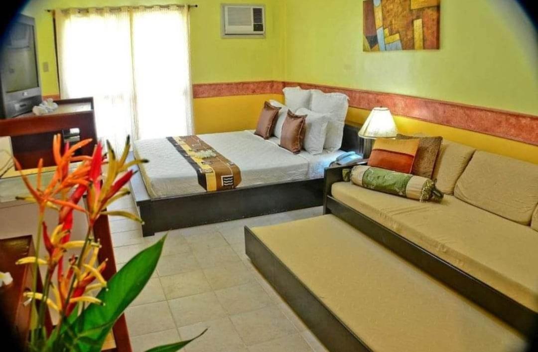 Crystal Paradise Resort Spa & Winery Narra Екстер'єр фото
