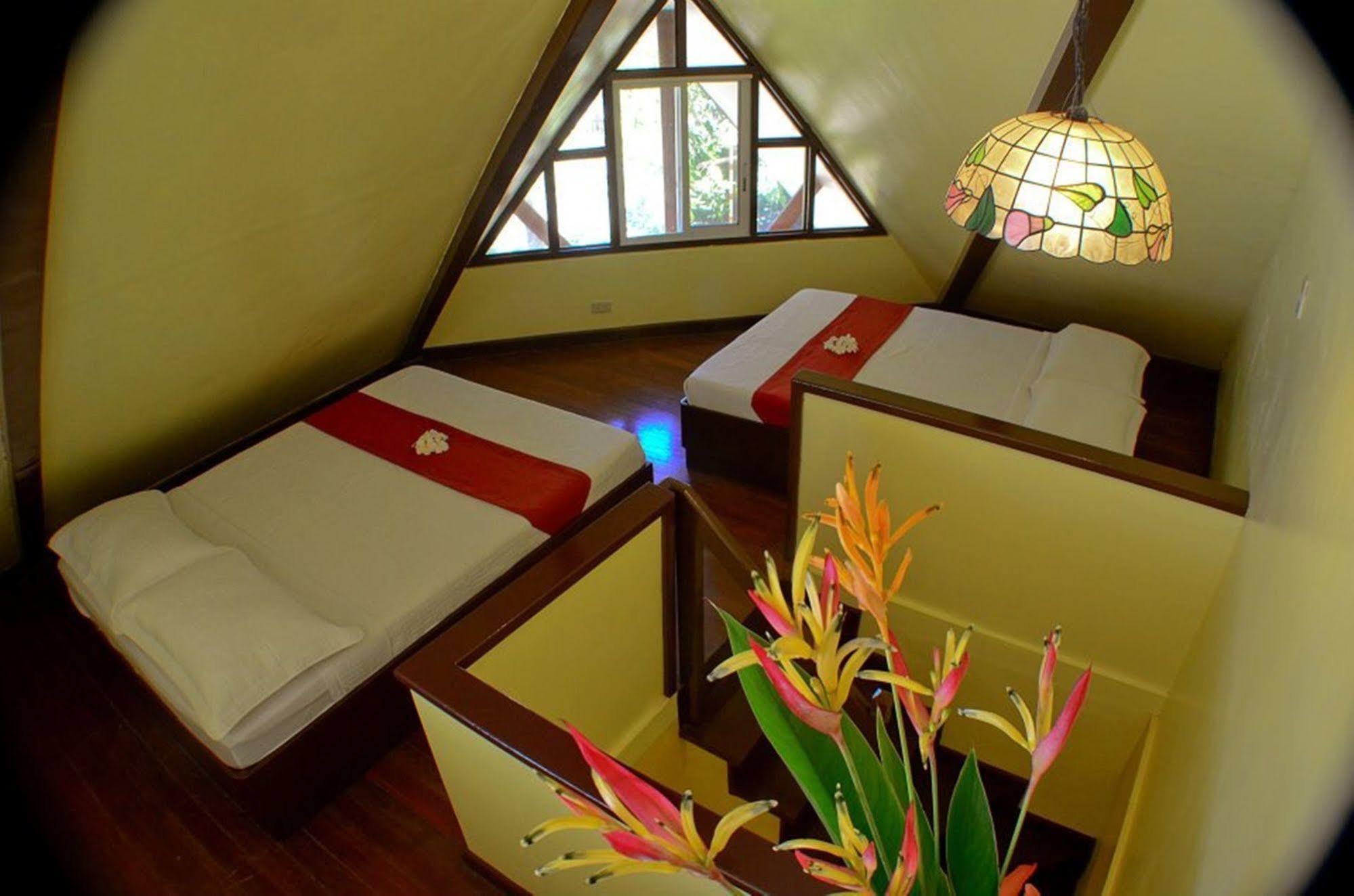 Crystal Paradise Resort Spa & Winery Narra Екстер'єр фото